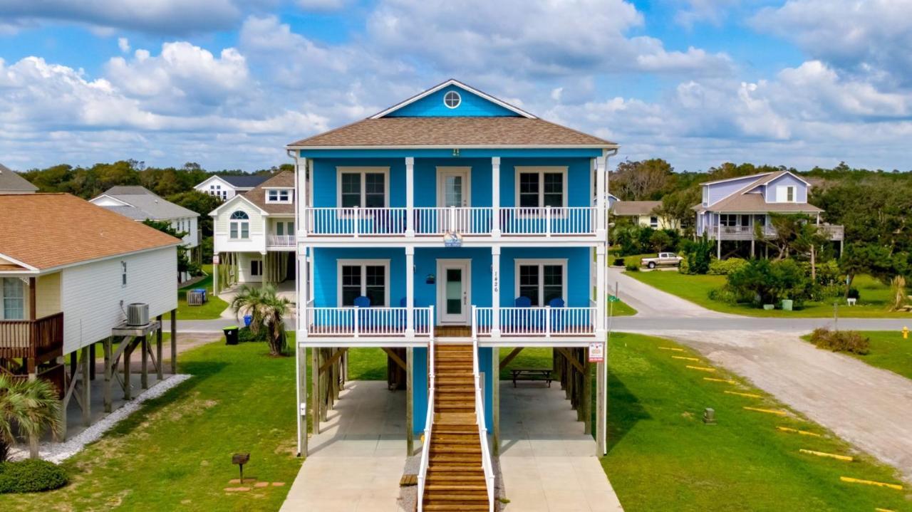 Blue Marlin Home Oak Island Exterior photo